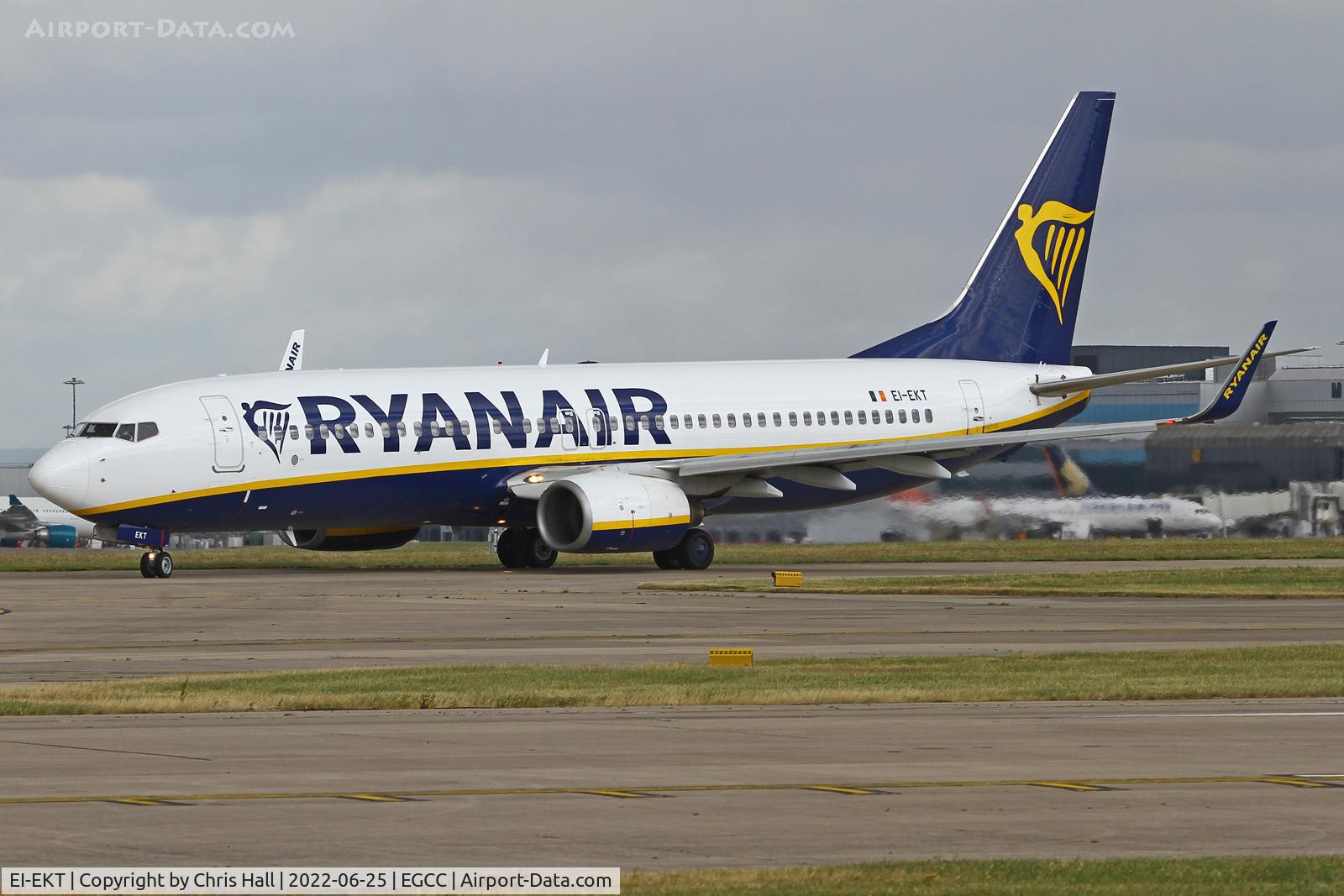 EI-EKT, 2010 Boeing 737-8AS C/N 38505, Manchester
