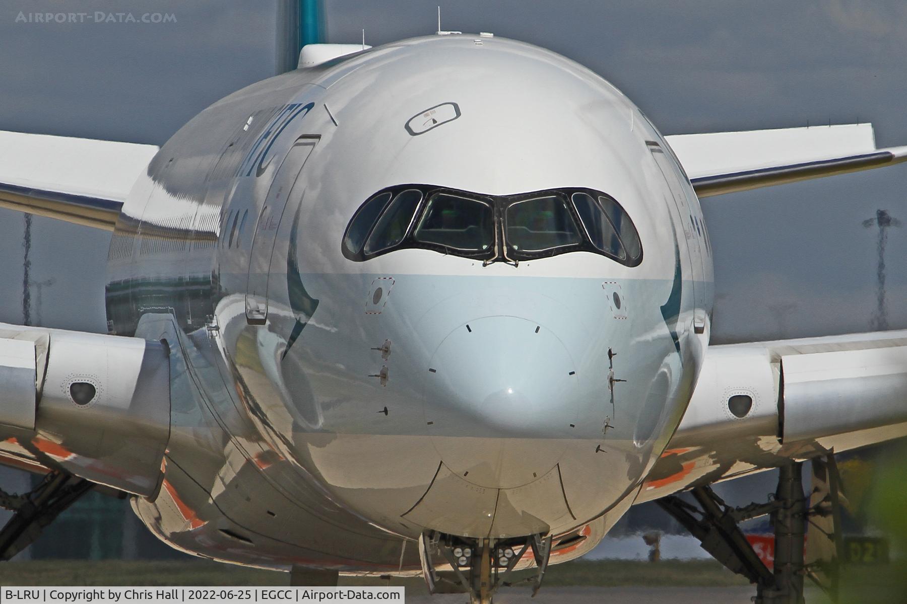 B-LRU, 2017 Airbus A350-941 C/N 148, Manchester