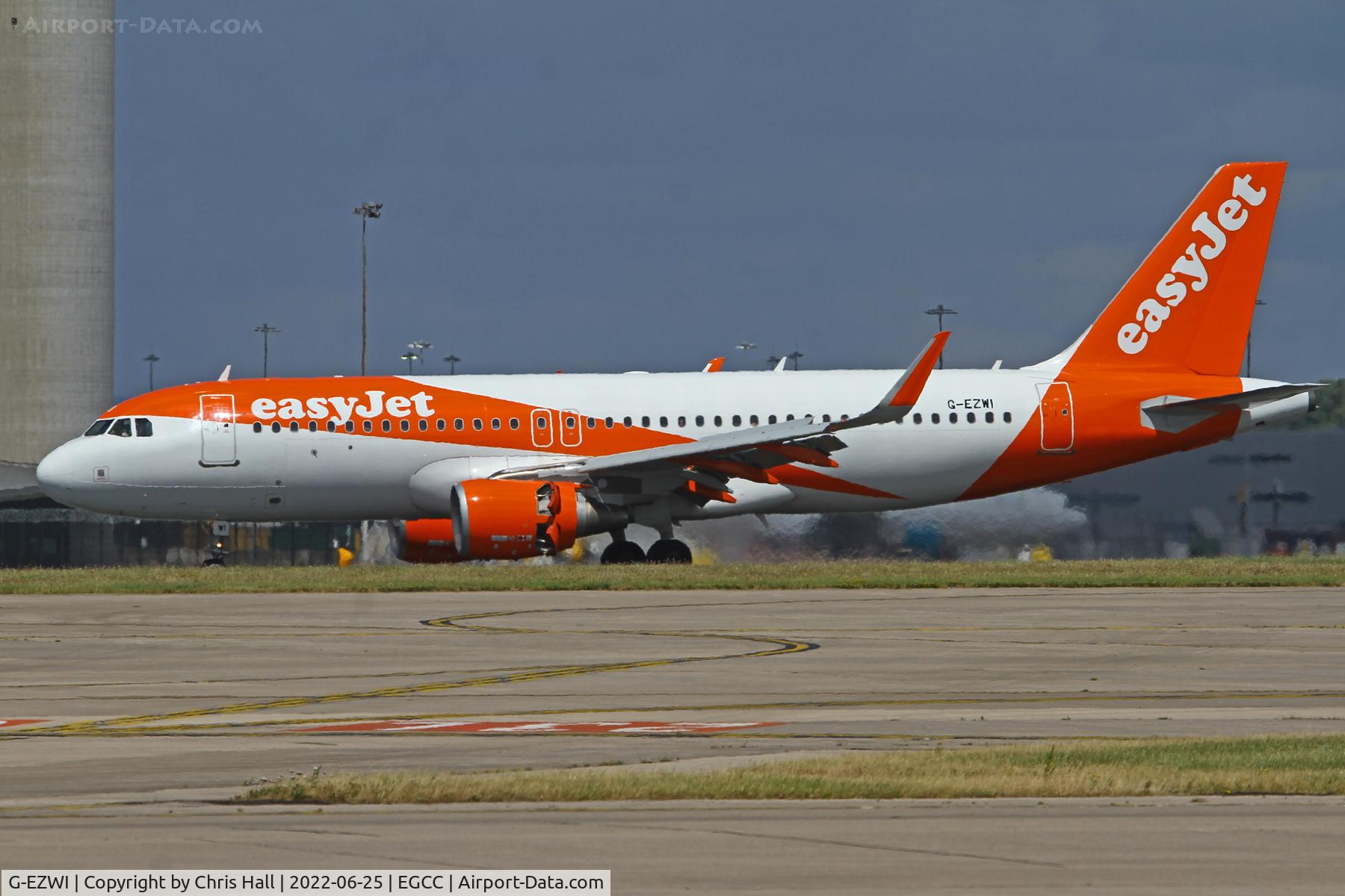G-EZWI, 2013 Airbus A320-214 C/N 5592, Manchester