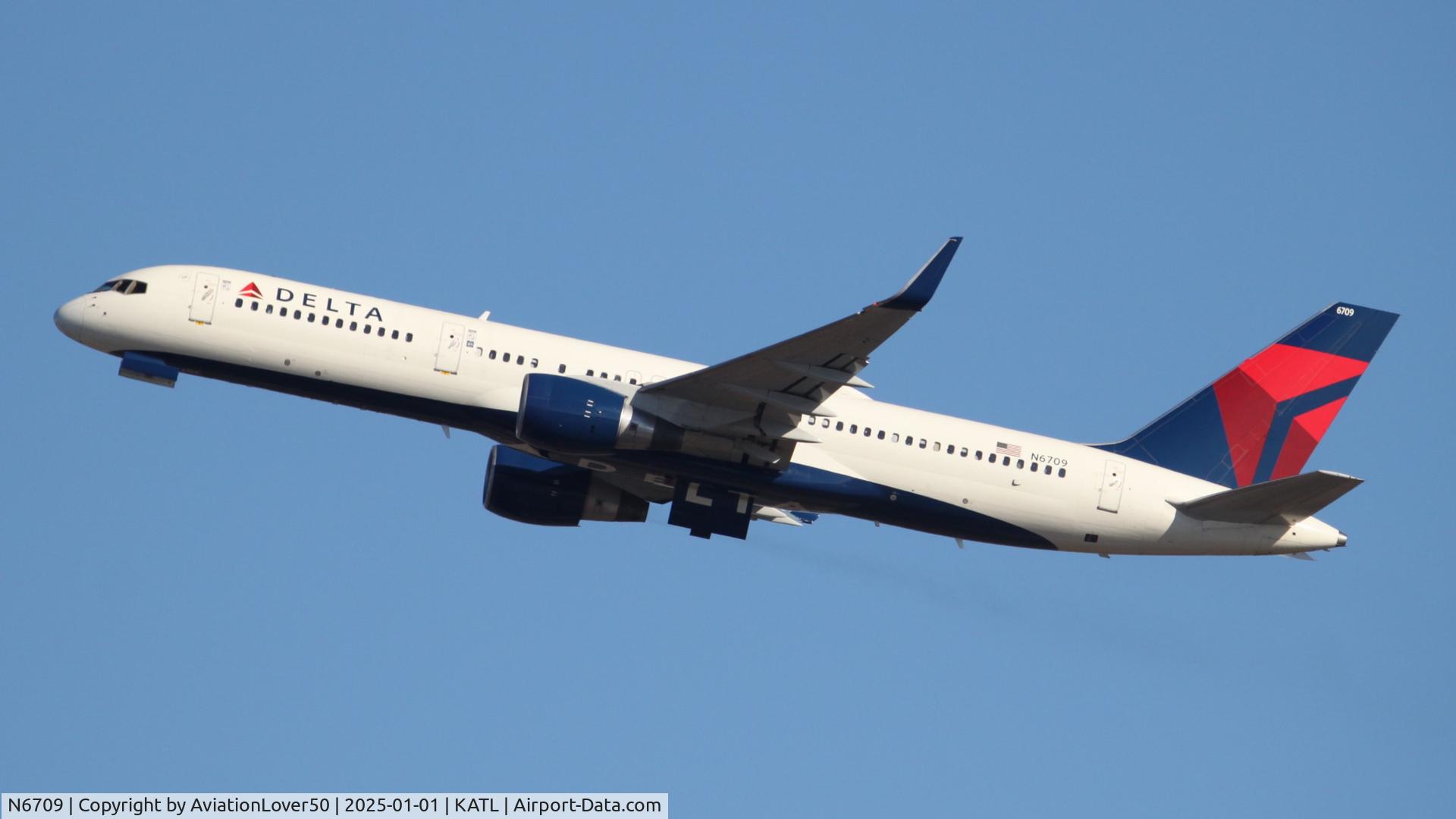 N6709, 2000 Boeing 757-232 C/N 30481, Delta 752