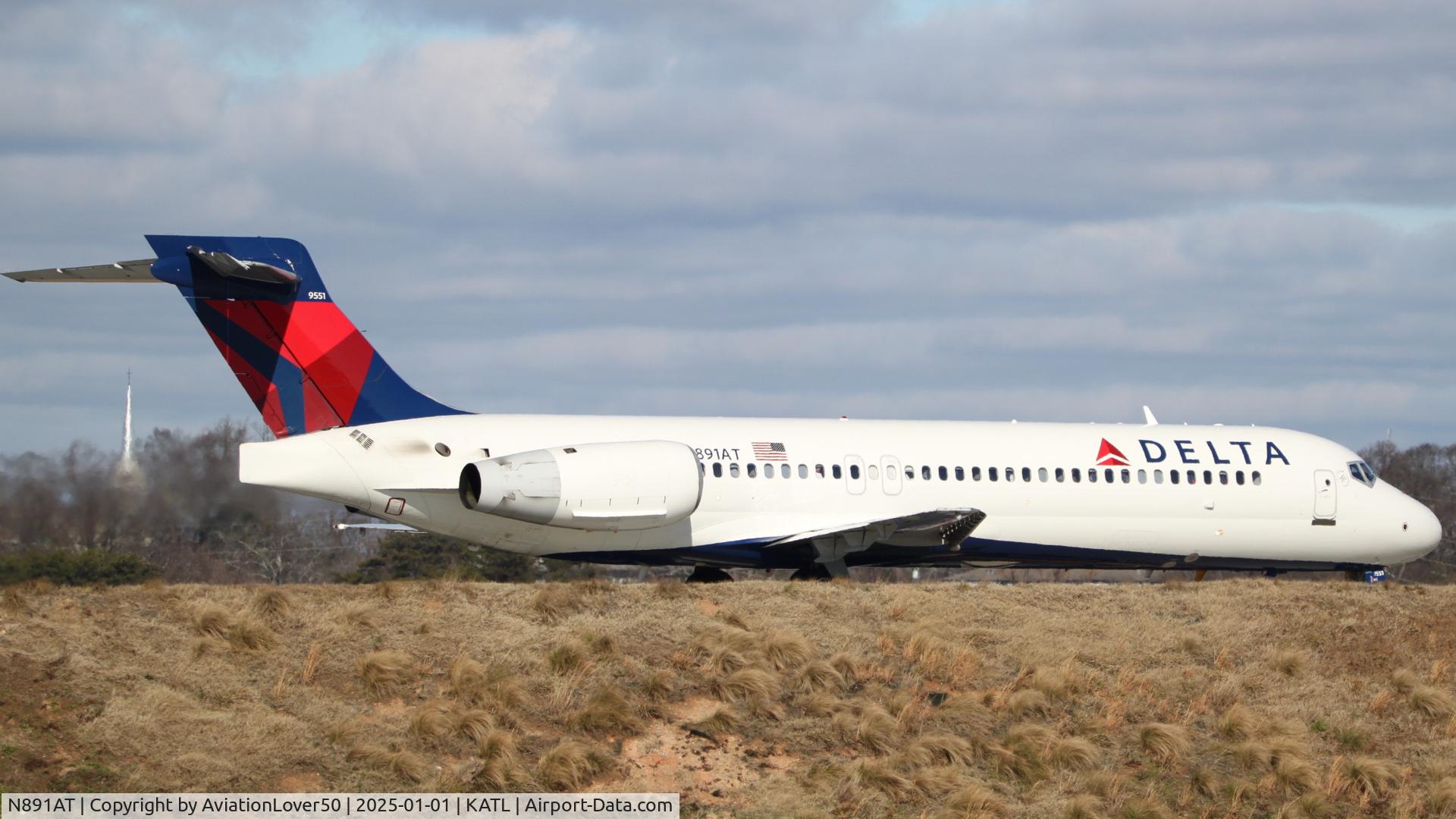 N891AT, 2004 Boeing 717-200 C/N 55043, Delta 717