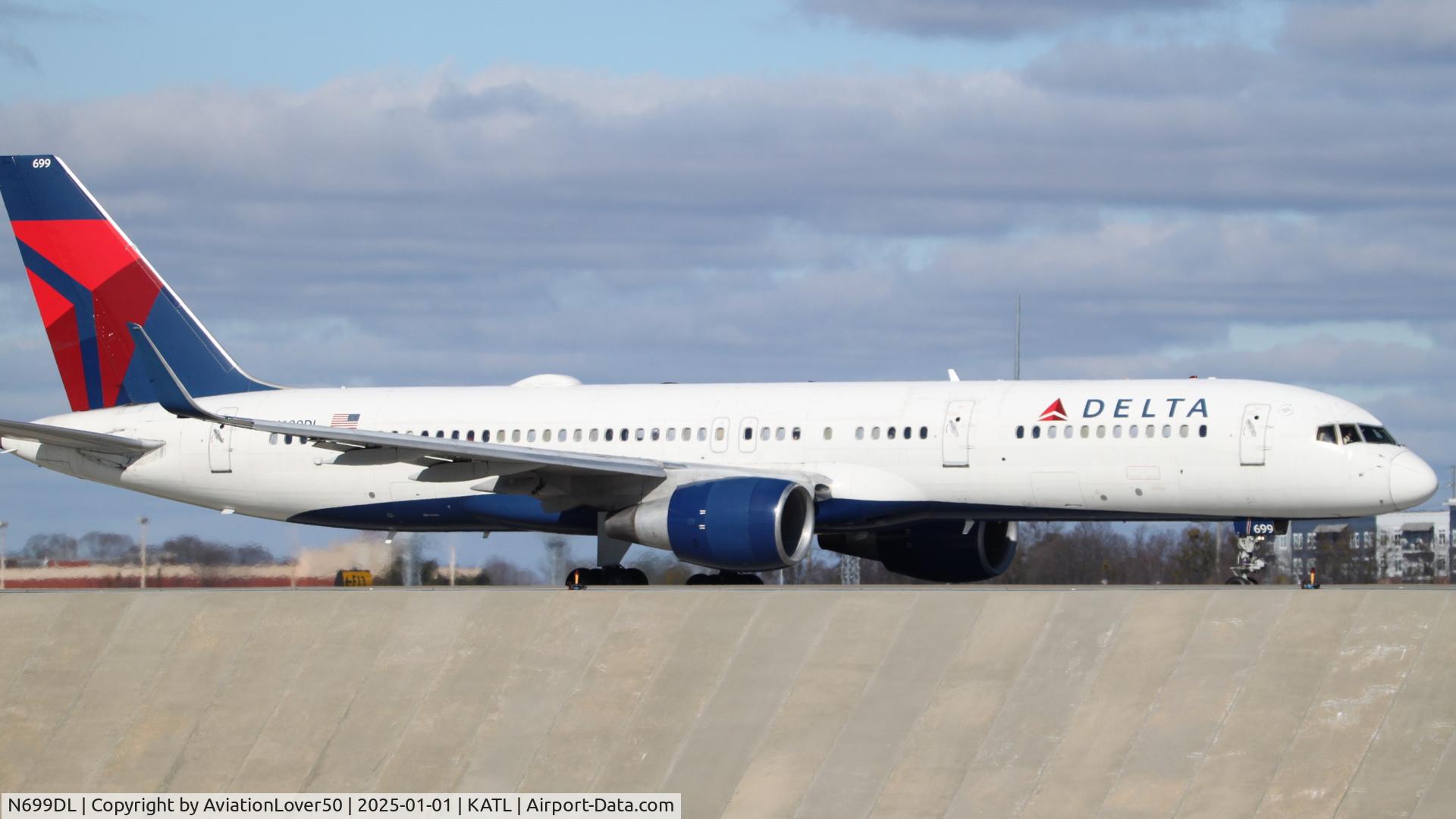 N699DL, 1999 Boeing 757-232 C/N 29970, Delta 752