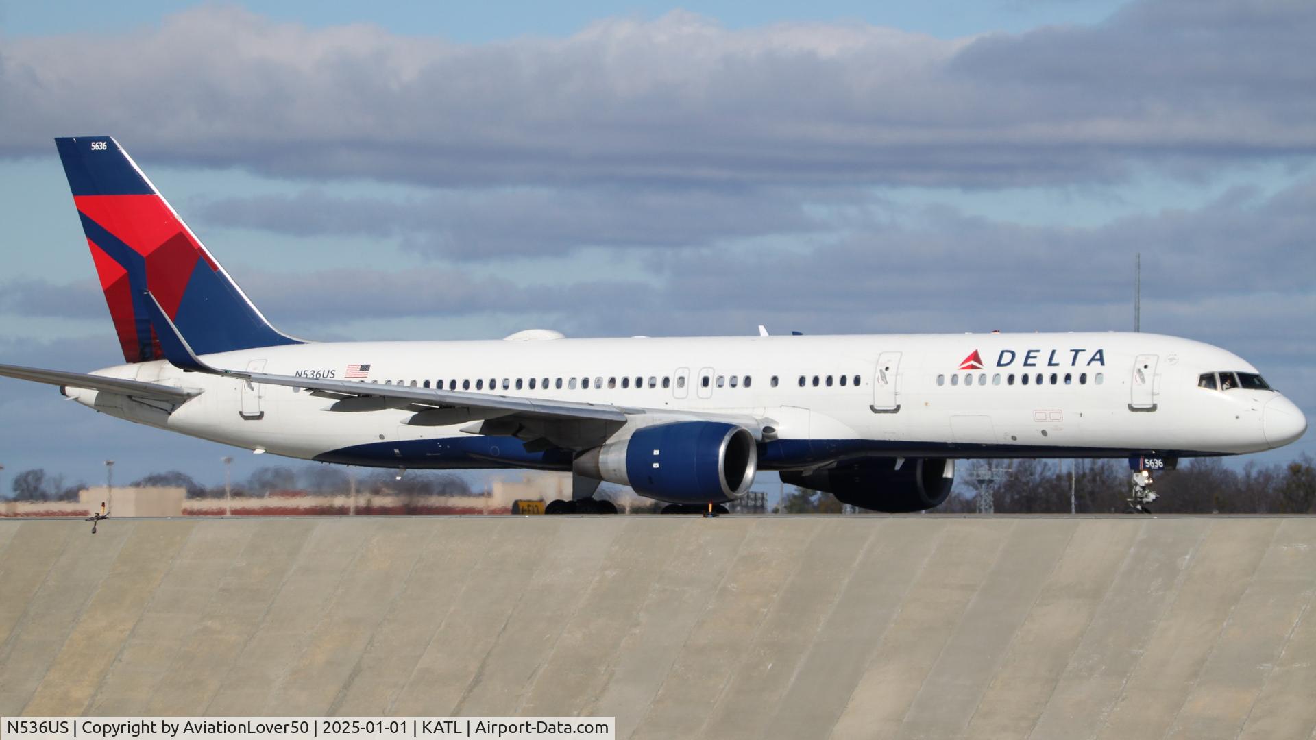 N536US, 1995 Boeing 757-251 C/N 26483, Delta 752