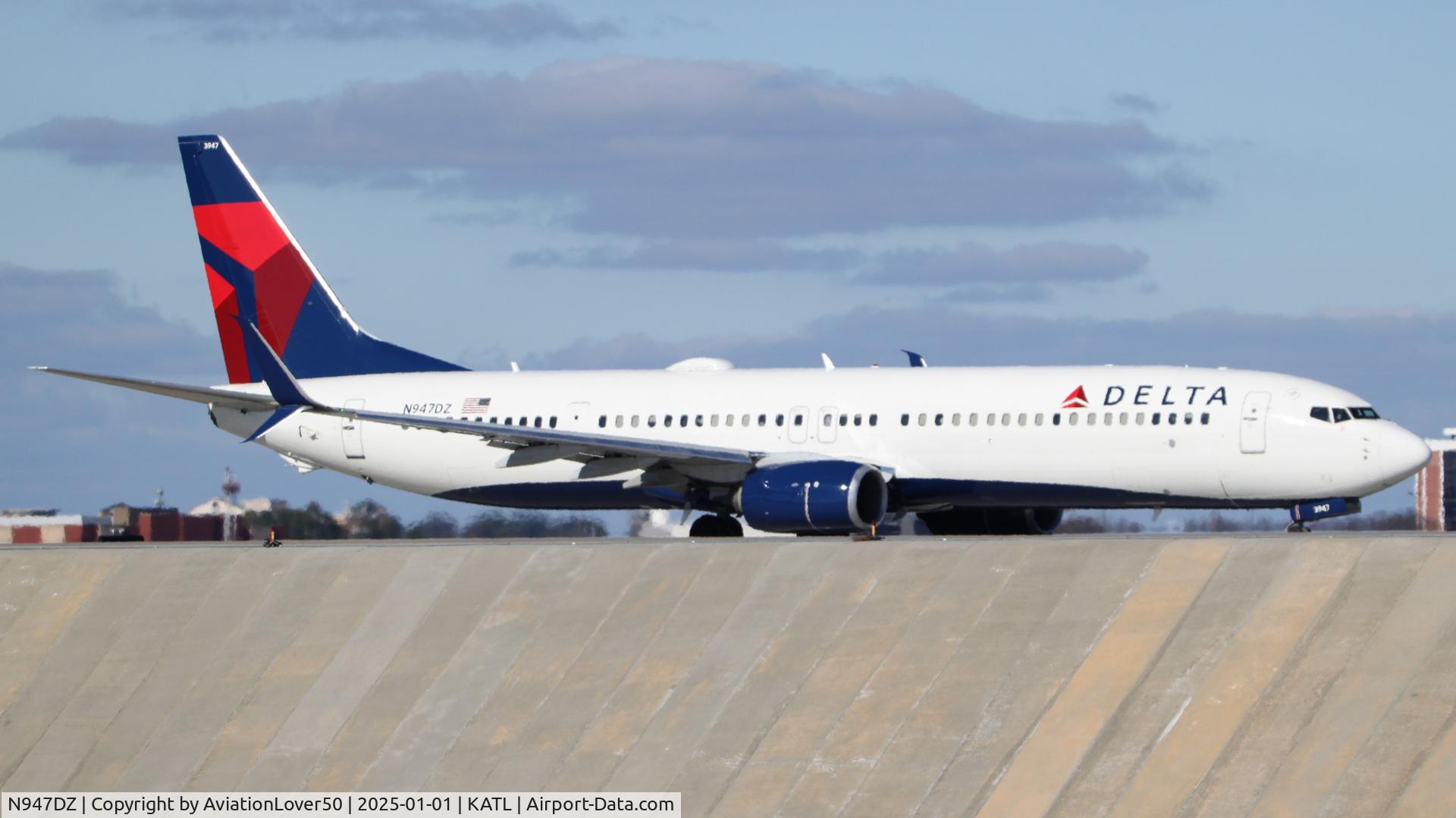 N947DZ, 2013 Boeing 737-9GPER C/N 38689, Delta 739