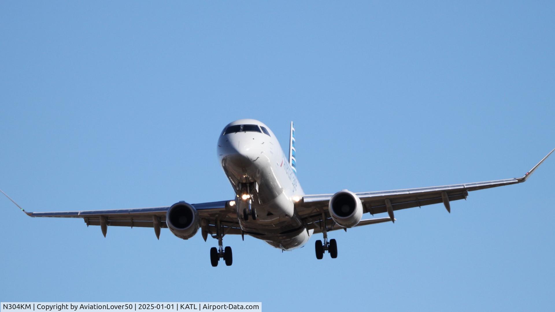 N304KM, 2022 Embraer 175LR (ERJ-170-200LR) C/N 17000932, American Eagle/Envoy E175