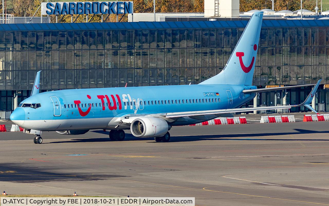 D-ATYC, 2011 Boeing 737-8K5 C/N 37259, taxying to the active