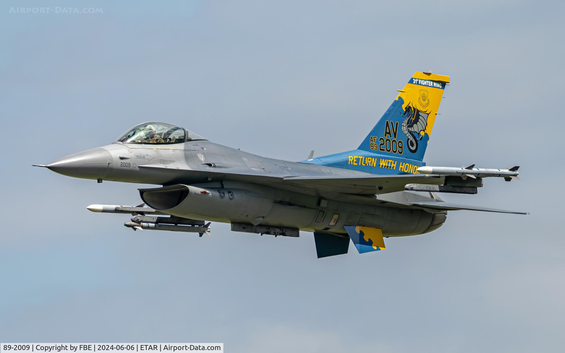 89-2009, 1989 General Dynamics F-16CG Night Falcon C/N 1C-162, departure from Ramstein AB