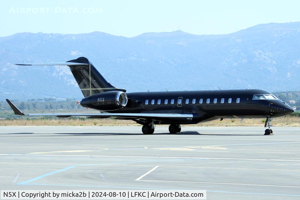 N5X, 2023 Bombardier Global 5500 (BD-700-1A11) C/N 60106, Parked