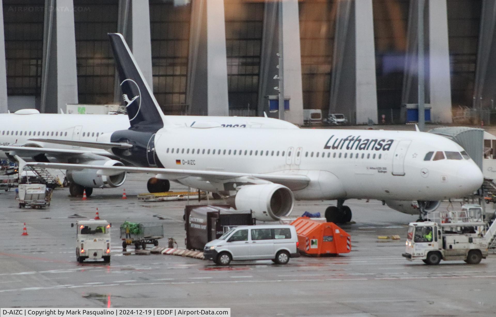 D-AIZC, 2009 Airbus A320-214 C/N 4153, Airbus A320-214