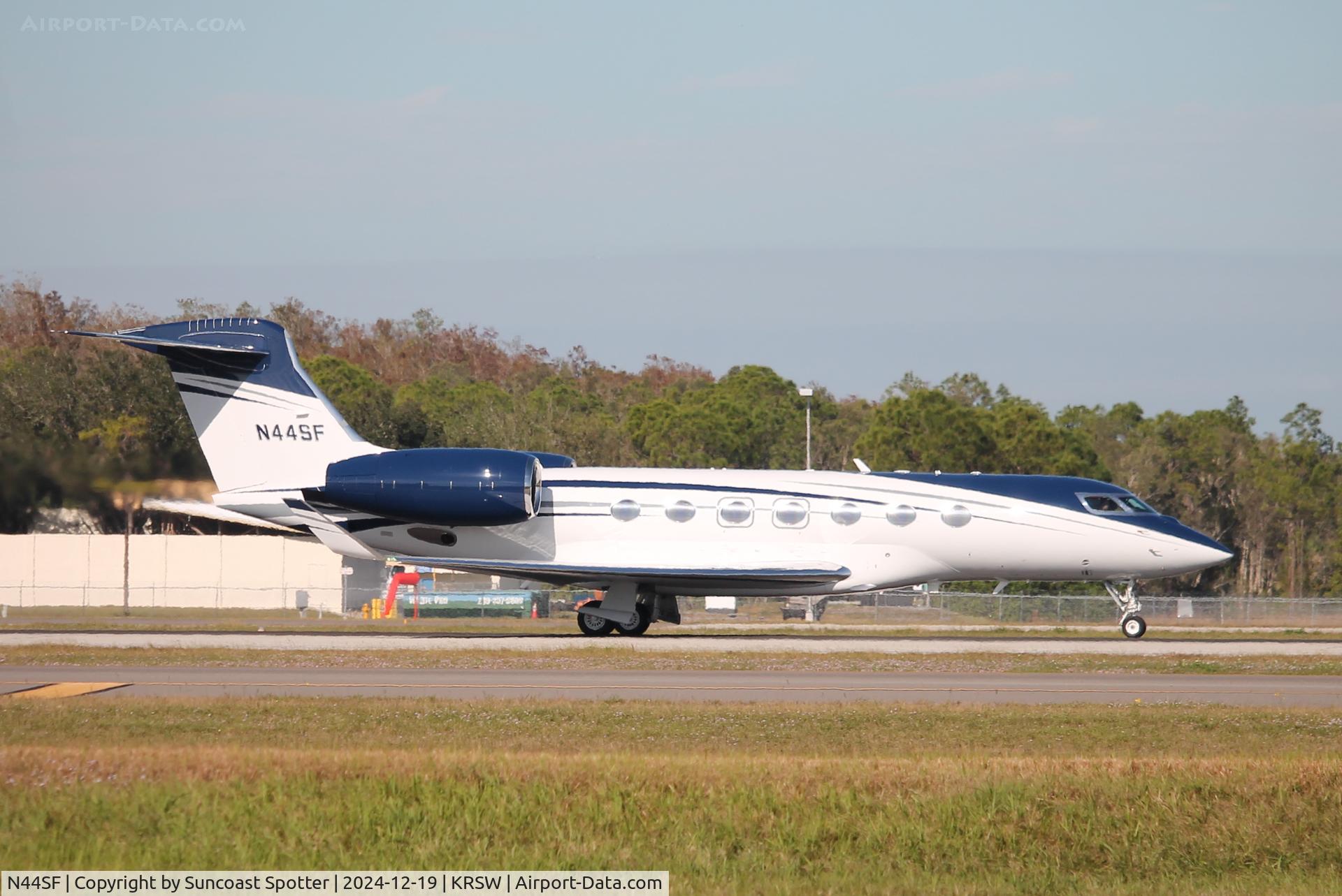 N44SF, 2023 Gulfstream Aerospace G500 C/N 72122, Gulfstream 44SF arrives on Runway 6 at Southwest Florida International Airport