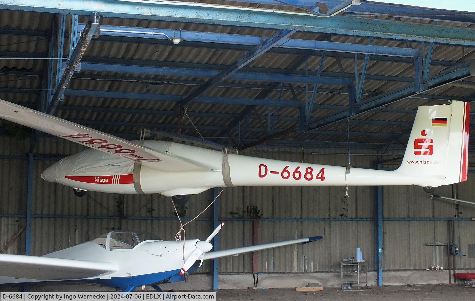 D-6684, 1981 Schleicher ASK-21 C/N 21058, Schleicher ASK-21 (tailplane dismounted) at Wesel-Römerwardt airfield