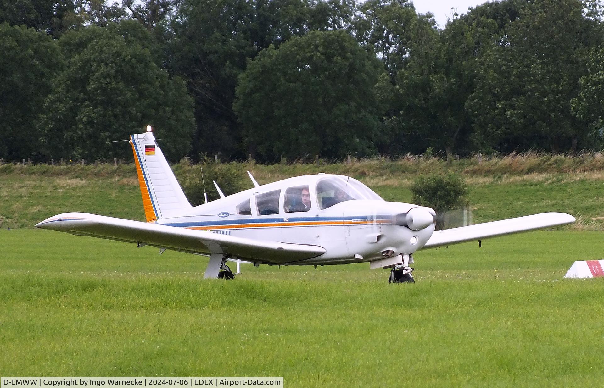 D-EMWW, 1971 Piper PA-28R-200 Cherokee Arrow B C/N 28R-7135166, Piper PA-28R-200 Cherokee Arrow B at Wesel-Römerwardt airfield