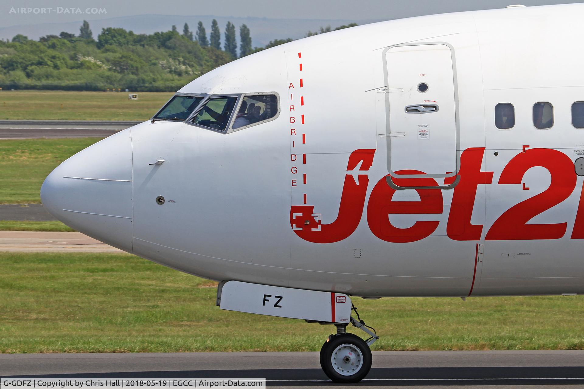 G-GDFZ, 2001 Boeing 737-86Q C/N 30276, Manchester