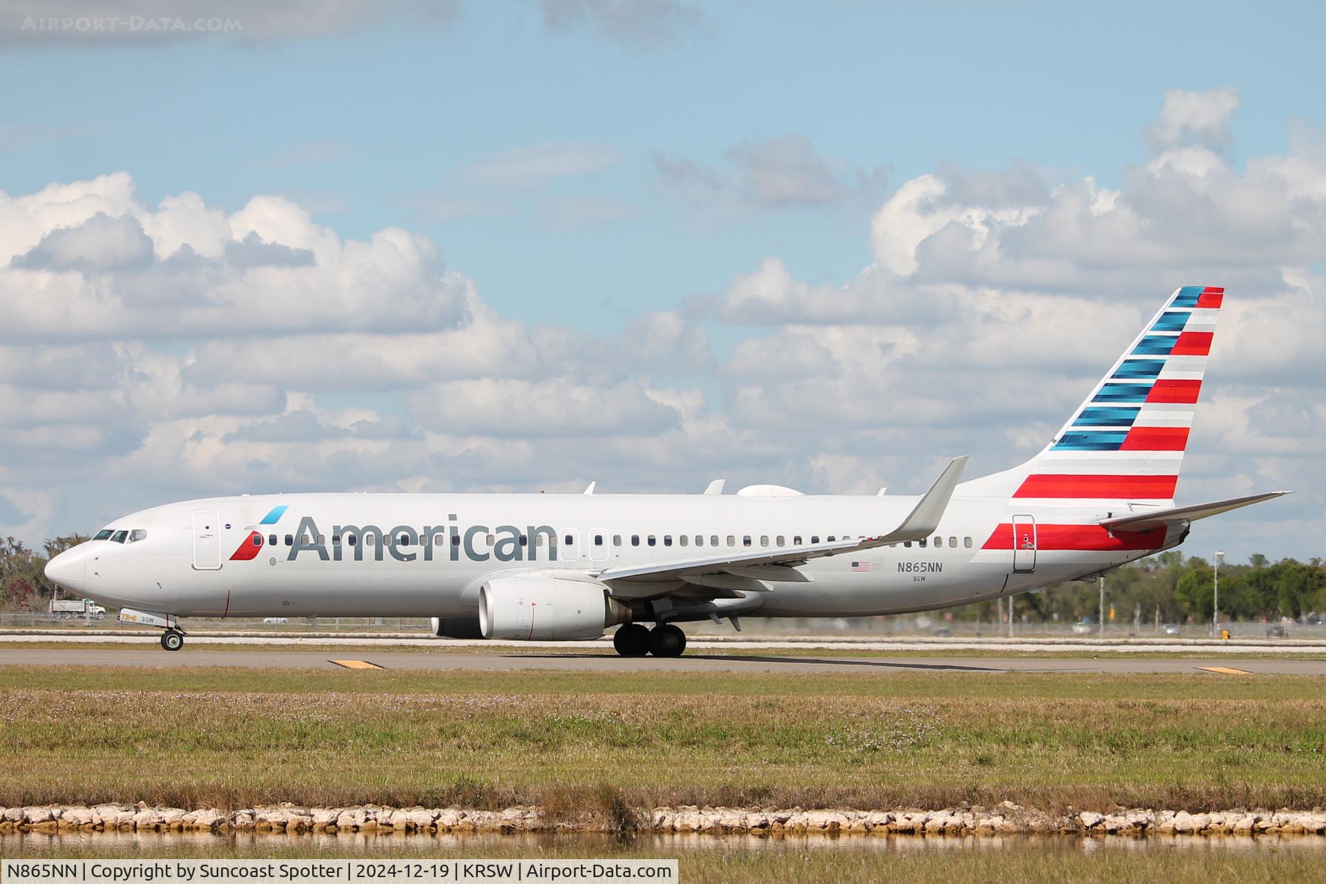N865NN, 2010 Boeing 737-823 C/N 29554, American Flight 1656 taxis at Southwest Florida International Airport prior to flight to Dallas-Fort Worth International Airport