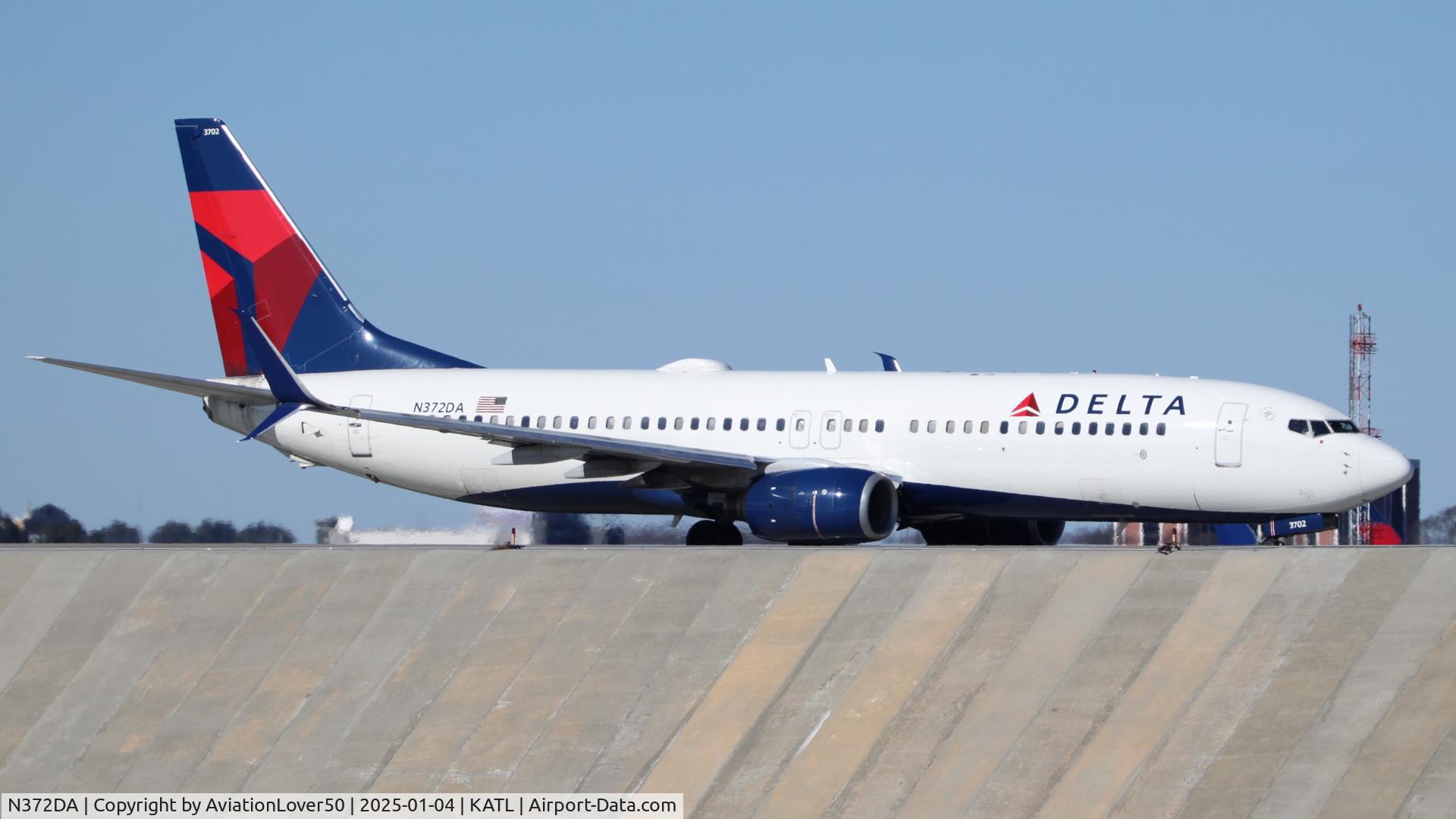 N372DA, 1998 Boeing 737-832 C/N 29620, Delta 738