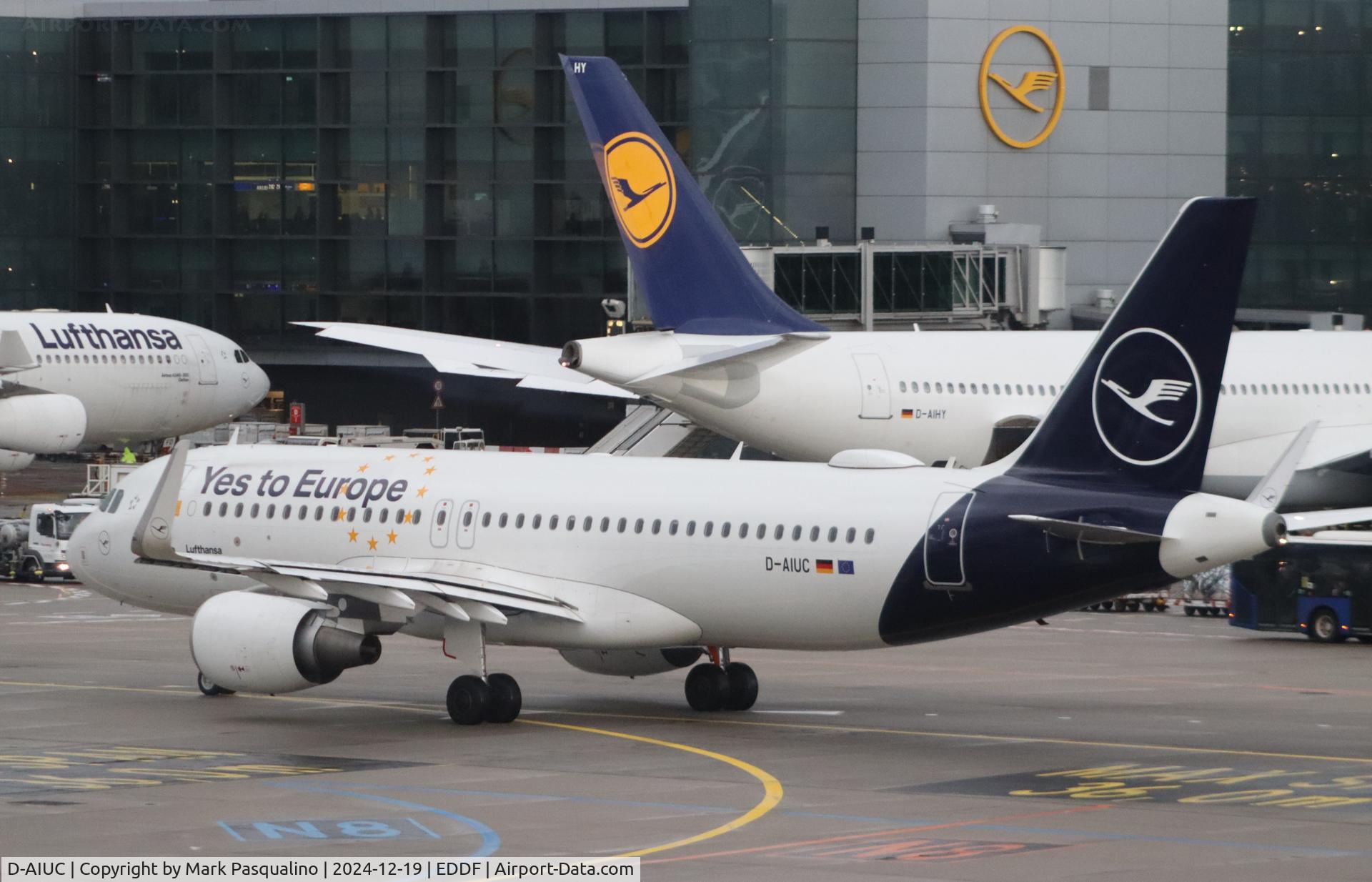 D-AIUC, 2014 Airbus A320-214 C/N 6006, Airbus A320-214