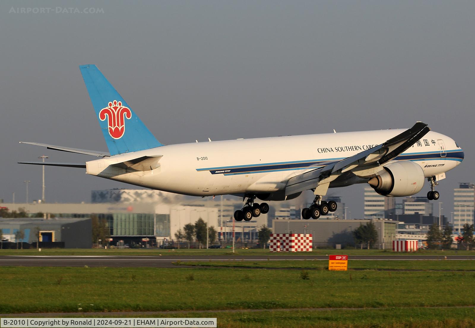 B-2010, 2014 Boeing 777-F1B C/N 41634, at eham