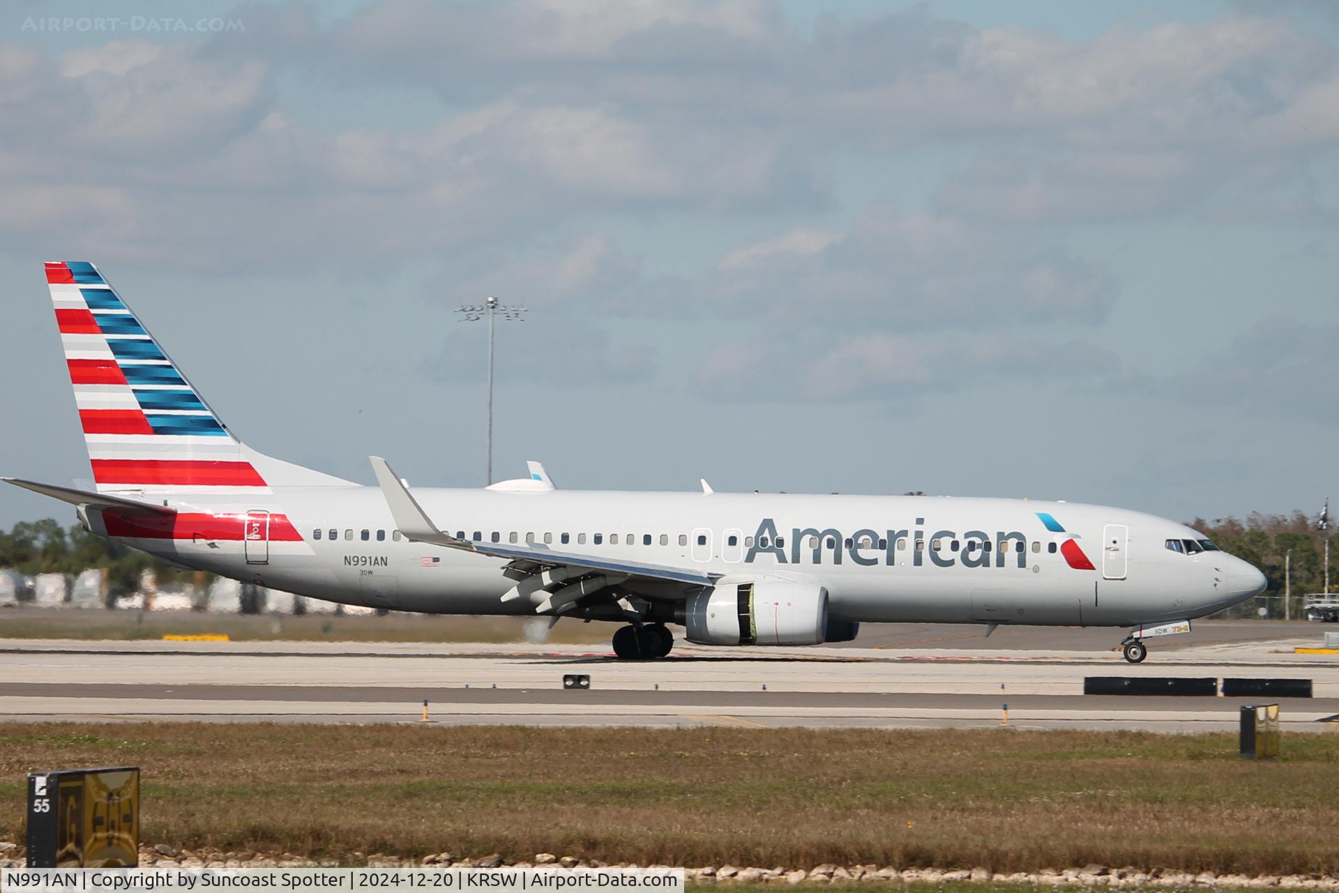 N991AN, 2009 Boeing 737-823 C/N 30920, American Flight 1656 arrives on Runway 6 at Southwest Florida International Airport following flight from Dallas-Fort Worth International Airport