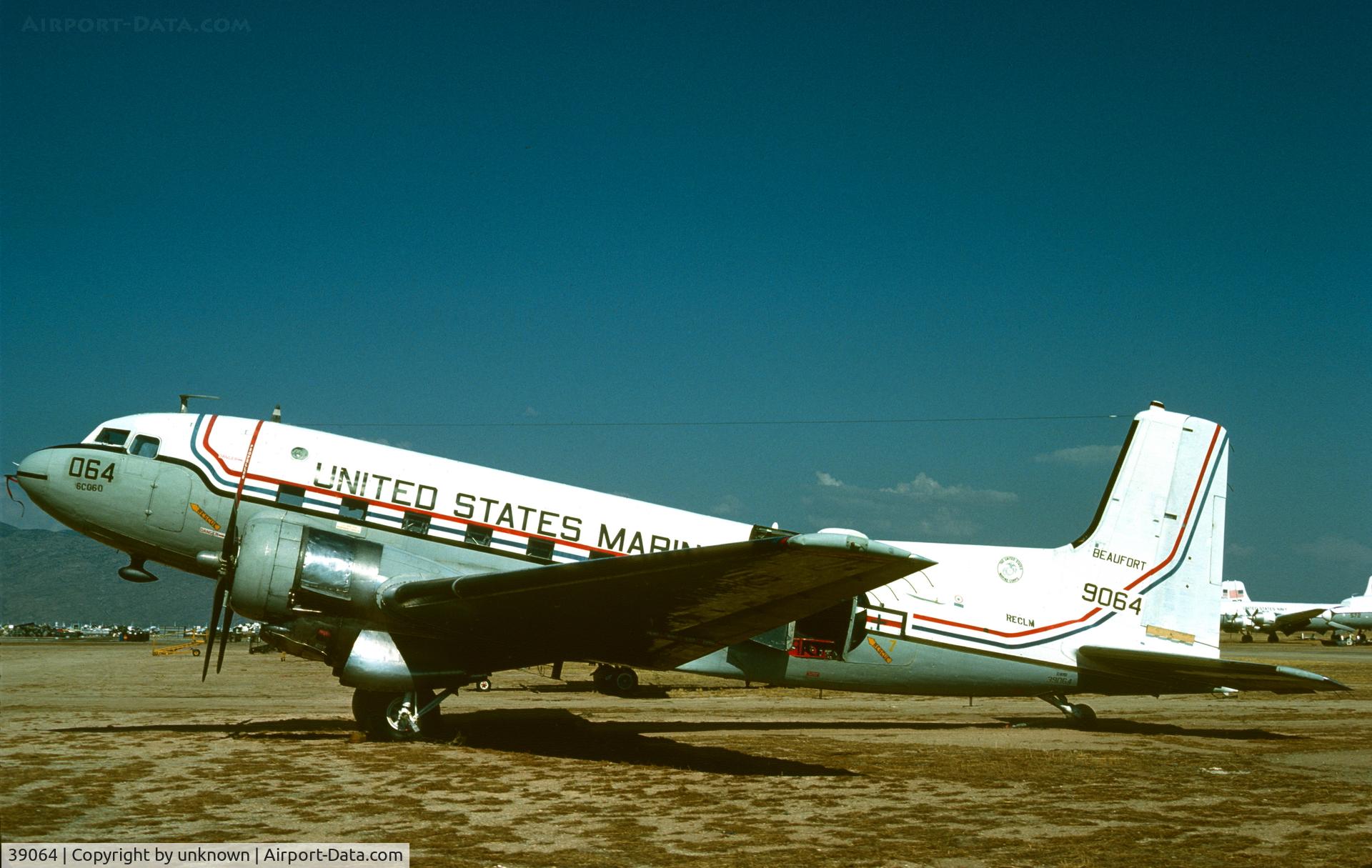 39064, 1952 Douglas C-117D Skytrain C/N 43376, unknown 8.1979