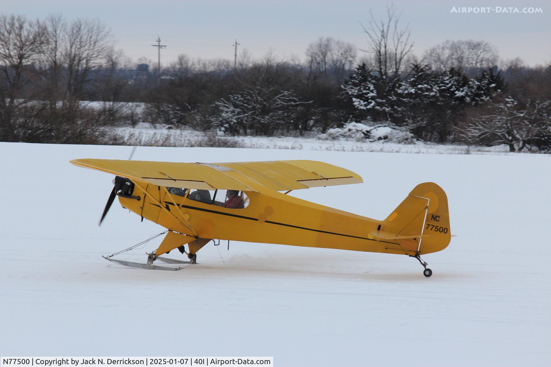 N77500, Piper J3C-65 Cub C/N 21991, Cub on Skis