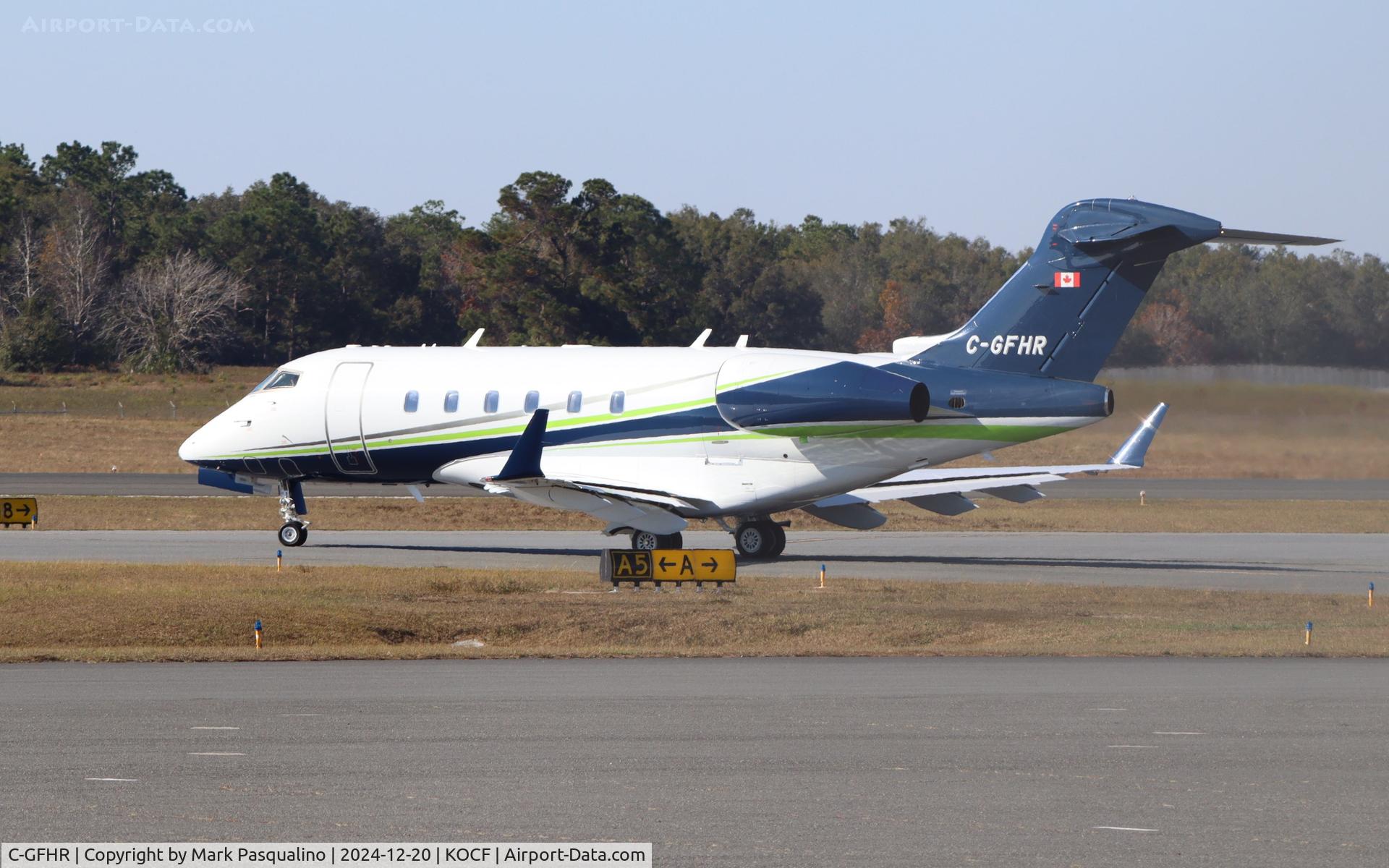 C-GFHR, 2003 Bombardier Challenger 300 (BD-100-1A10) C/N 20016, Challenger 300