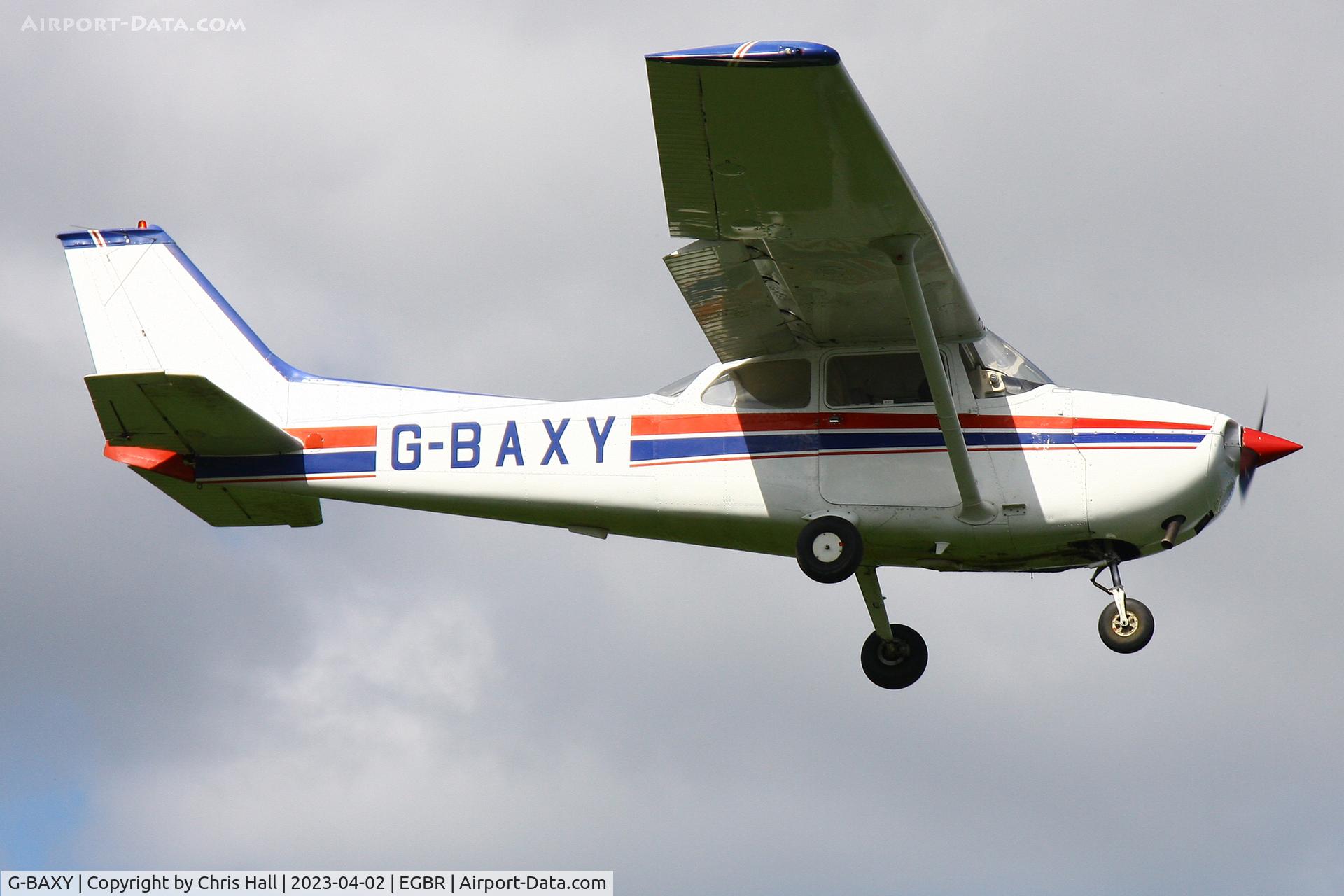 G-BAXY, 1972 Reims F172M ll Skyhawk C/N 0905, Breighton
