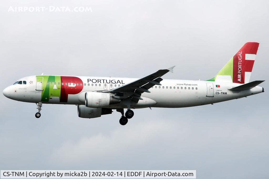 CS-TNM, 2002 Airbus A320-214 C/N 1799, Landing