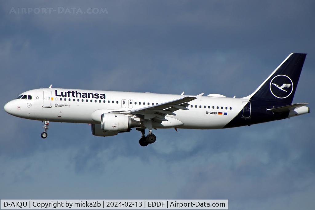 D-AIQU, 2000 Airbus A320-211 C/N 1365, Landing