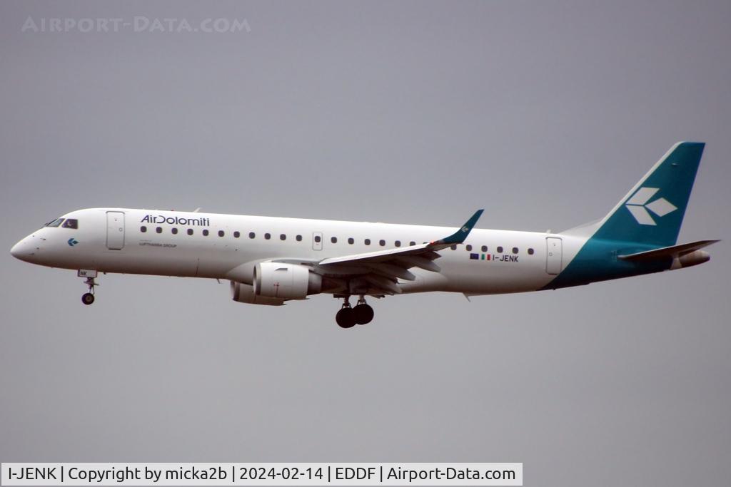 I-JENK, 2010 Embraer 190LR (ERJ-190-100LR) C/N 19000381, Landing