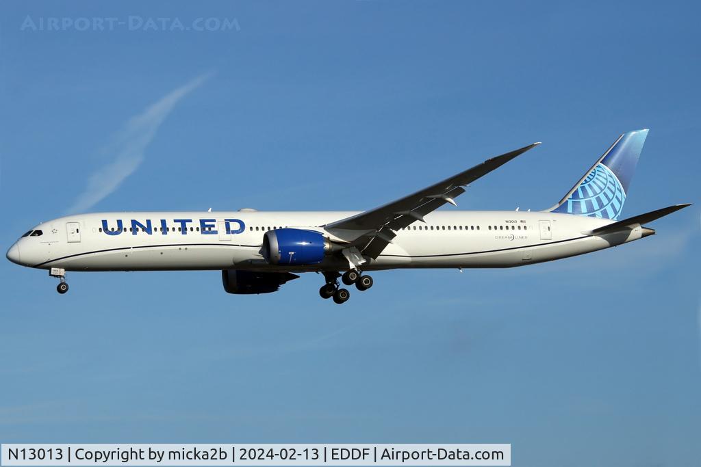 N13013, 2020 Boeing 787-10 Dreamliner C/N 40931, Landing
