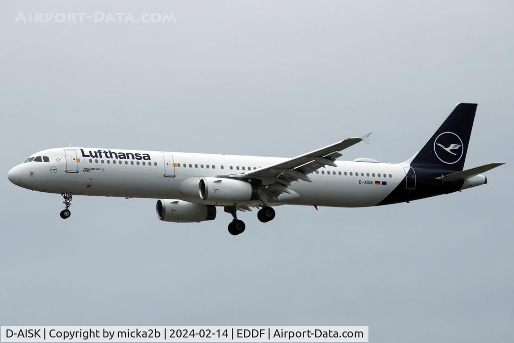 D-AISK, 2008 Airbus A321-231 C/N 3387, Landing