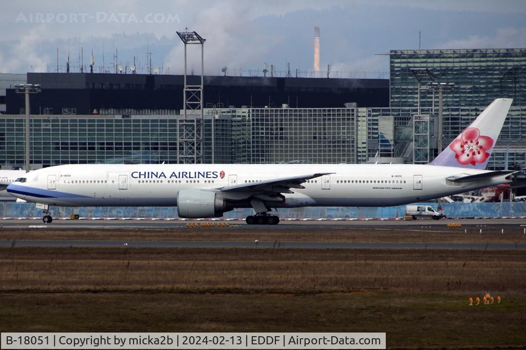 B-18051, 2014 Boeing 777-36N/ER C/N 41821, Taxiing