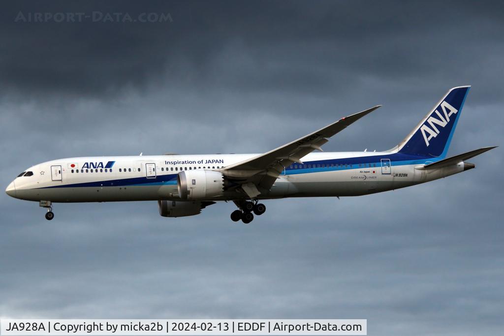 JA928A, 2020 Boeing 787-9 Dreamliner Dreamliner C/N 61529, Landing
