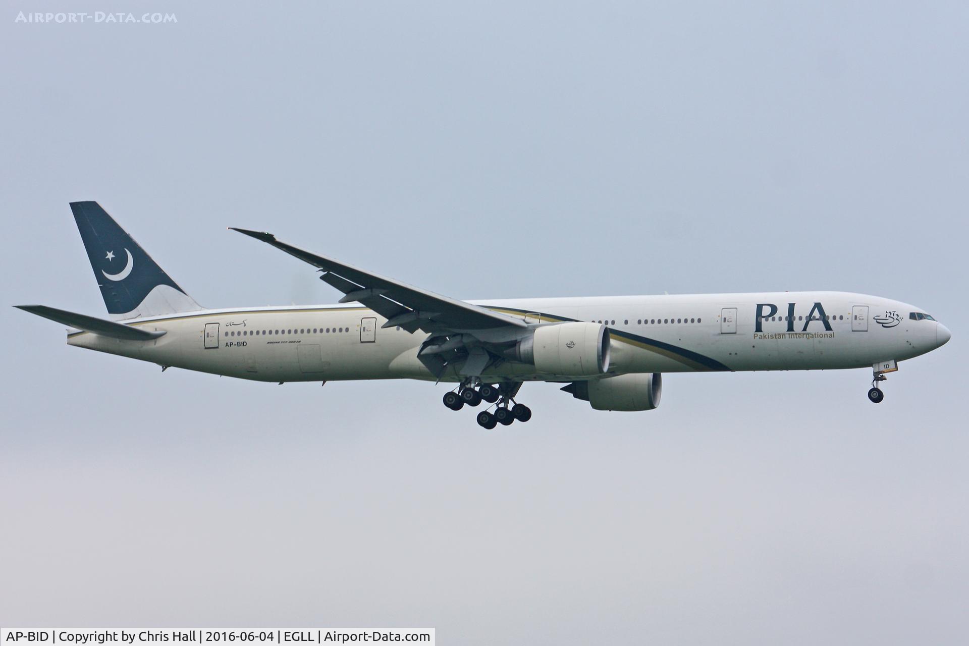 AP-BID, 2008 Boeing 777-340/ER C/N 33780, Heathrow