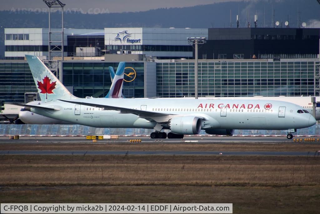 C-FPQB, 2016 Boeing 787-9 Dreamliner C/N 35270, Taxiing