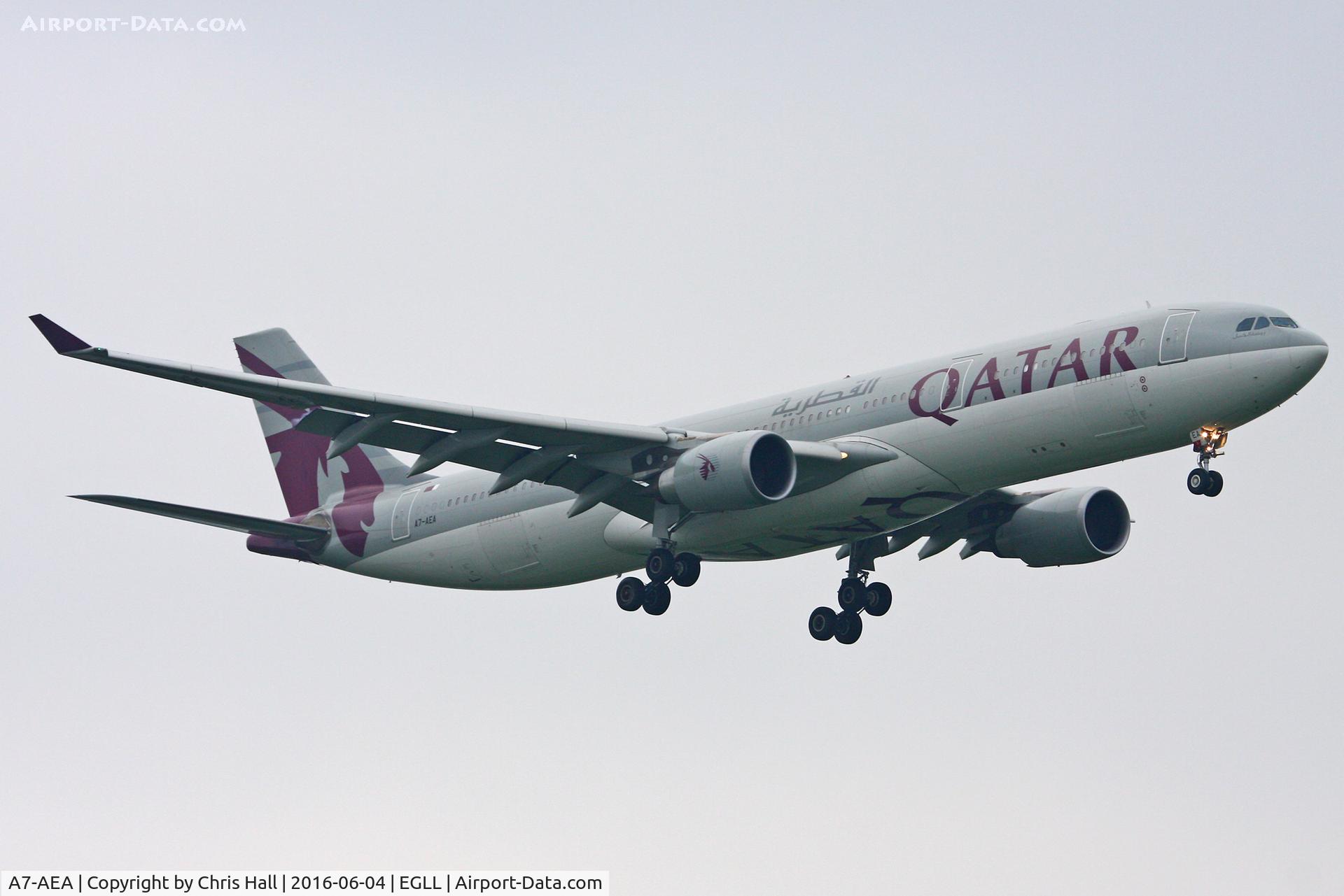A7-AEA, 2004 Airbus A330-302 C/N 623, Heathrow