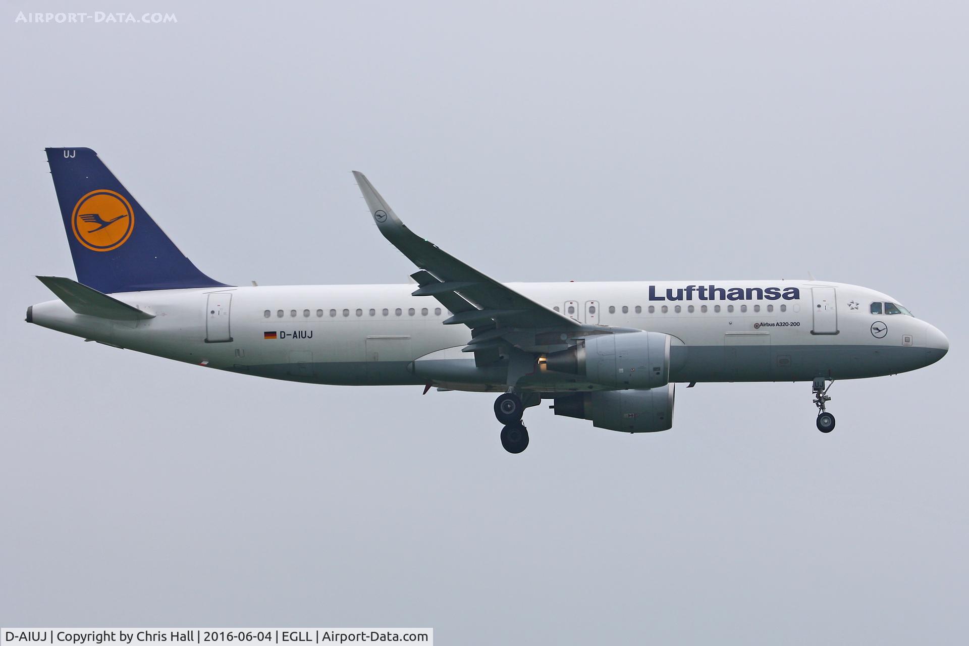D-AIUJ, 2014 Airbus A320-214 C/N 6301, Heathrow