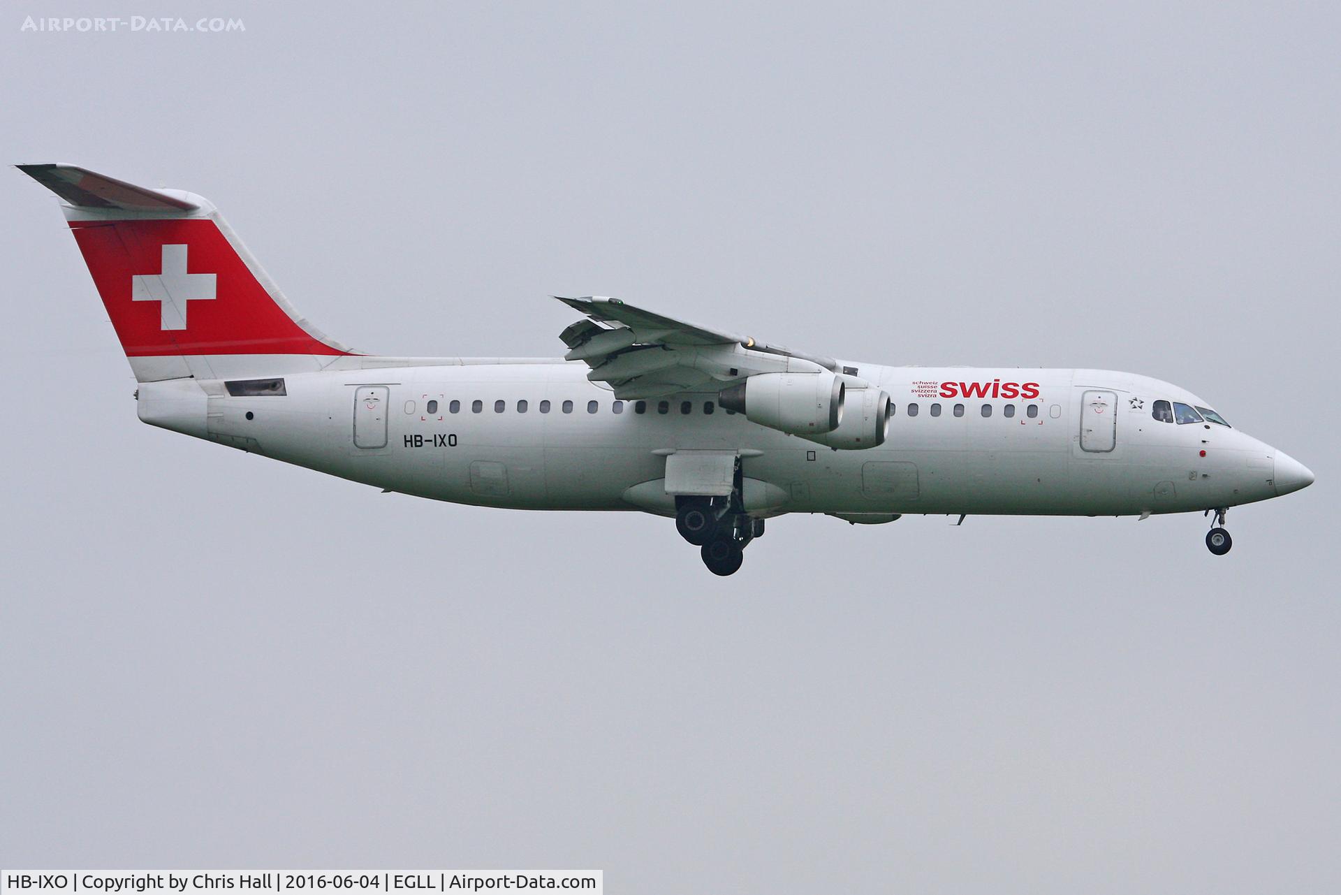 HB-IXO, 1996 British Aerospace Avro 146-RJ100 C/N E3284, Heathrow