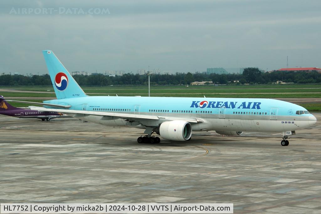 HL7752, 2007 Boeing 777-2B5/ER C/N 34211, Taxiing
