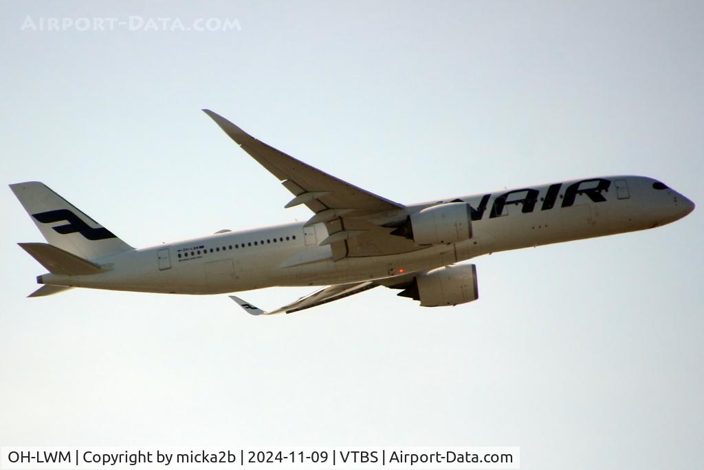 OH-LWM, 2018 Airbus A350-941 C/N 264, Take off
