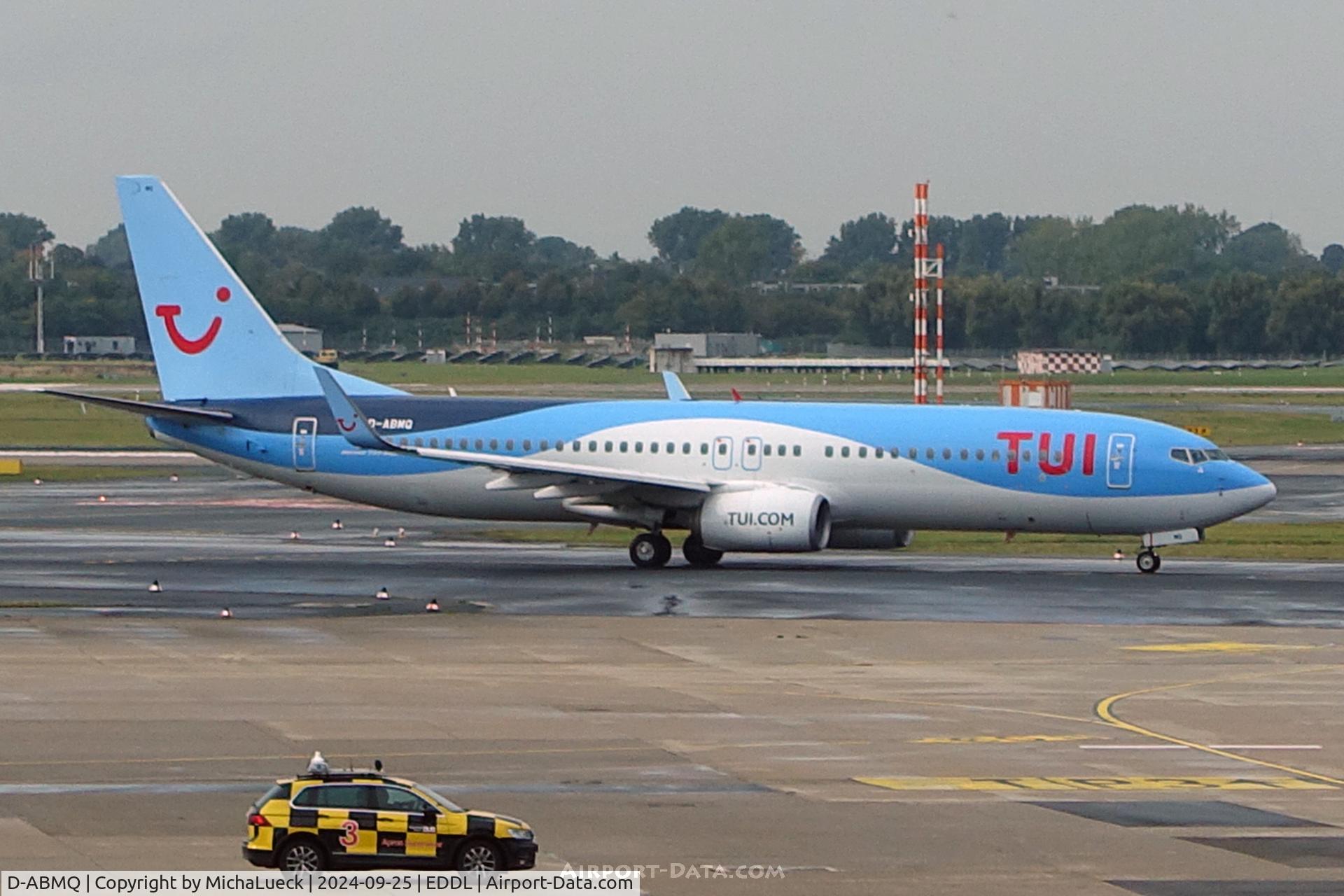 D-ABMQ, 2013 Boeing 737-86J C/N 37780, At Düsseldorf