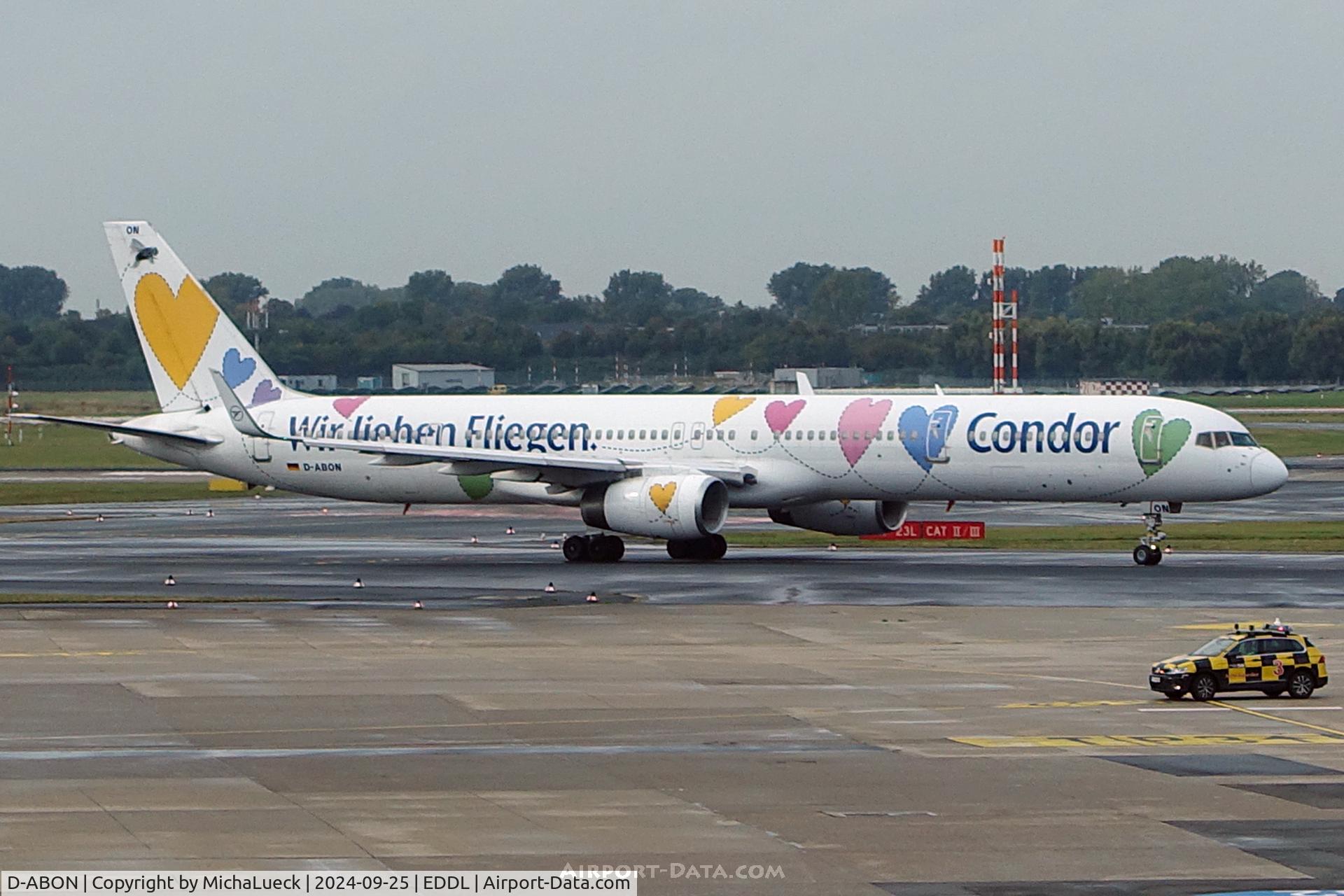 D-ABON, 2000 Boeing 757-330 C/N 29023, At Düsseldorf