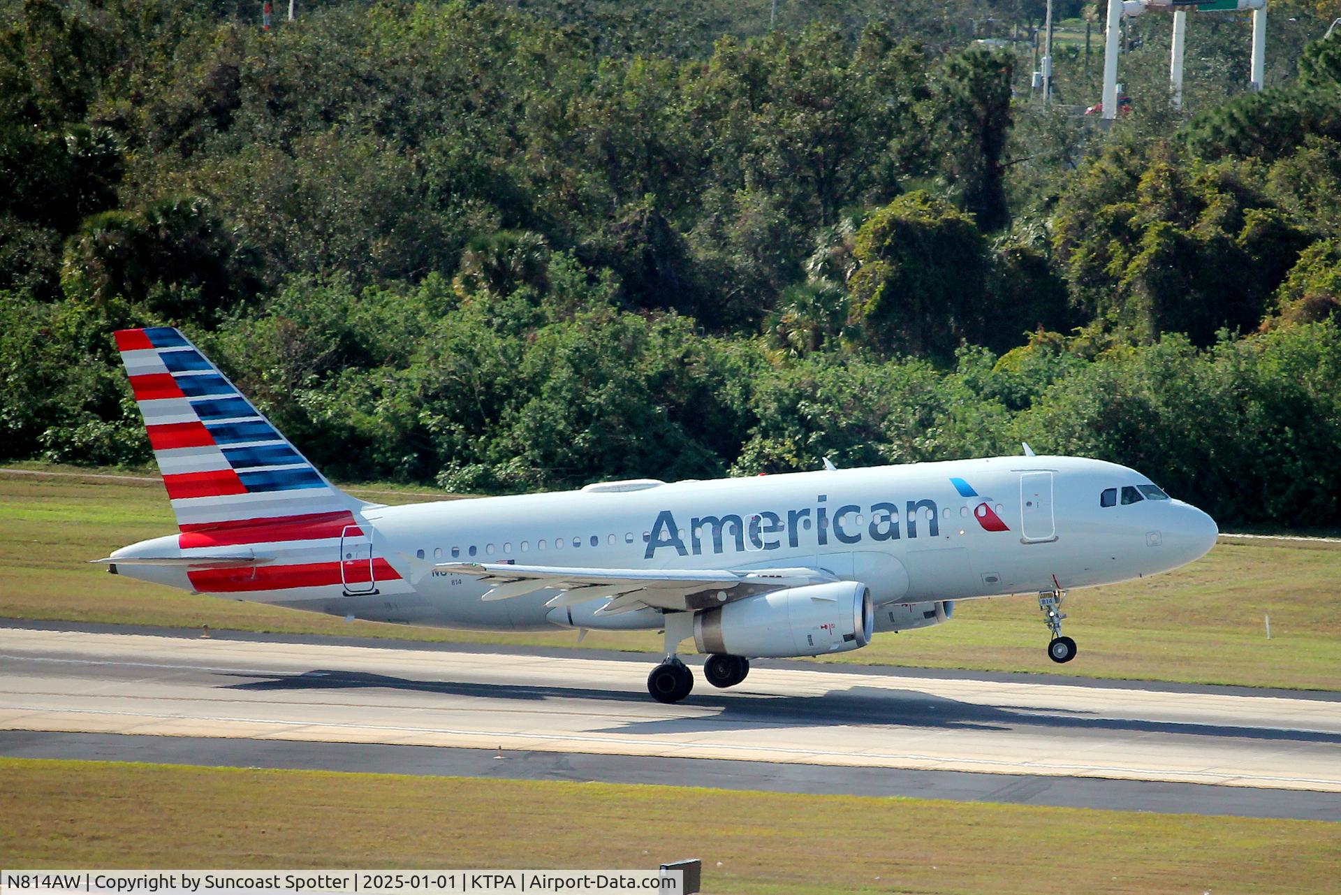 N814AW, 2000 Airbus A319-132 C/N 1281, American Flight 2524 departs Runway 1L at Tampa International Airport enroute to to Reagan National Airport