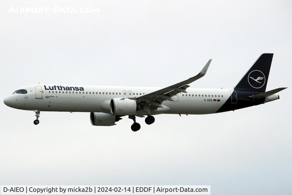 D-AIEO, 2022 Airbus A321-271NX C/N 10892, Landing