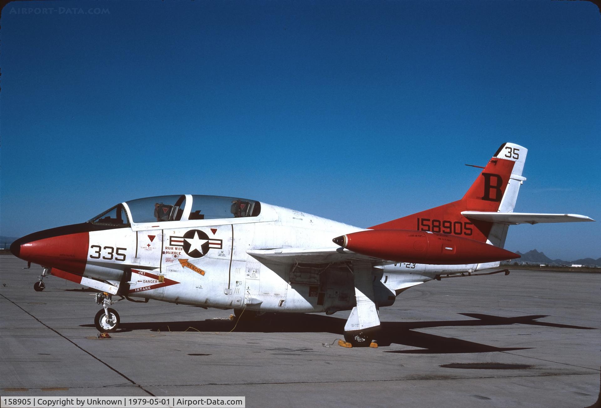 158905, Rockwell/North American T-2C Buckeye C/N 352-30, Unknown 5.1979