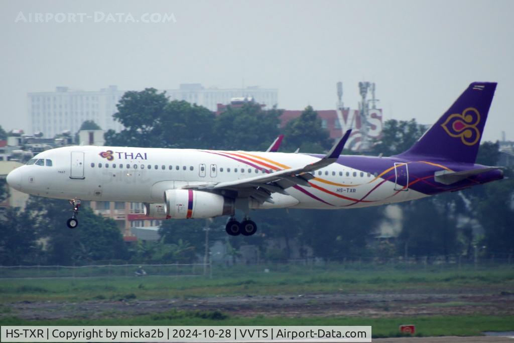 HS-TXR, 2014 Airbus A320-232 C/N 6374, Landing