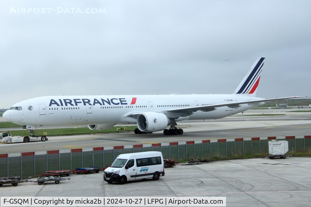 F-GSQM, 2006 Boeing 777-328/ER C/N 32848, Taxiing