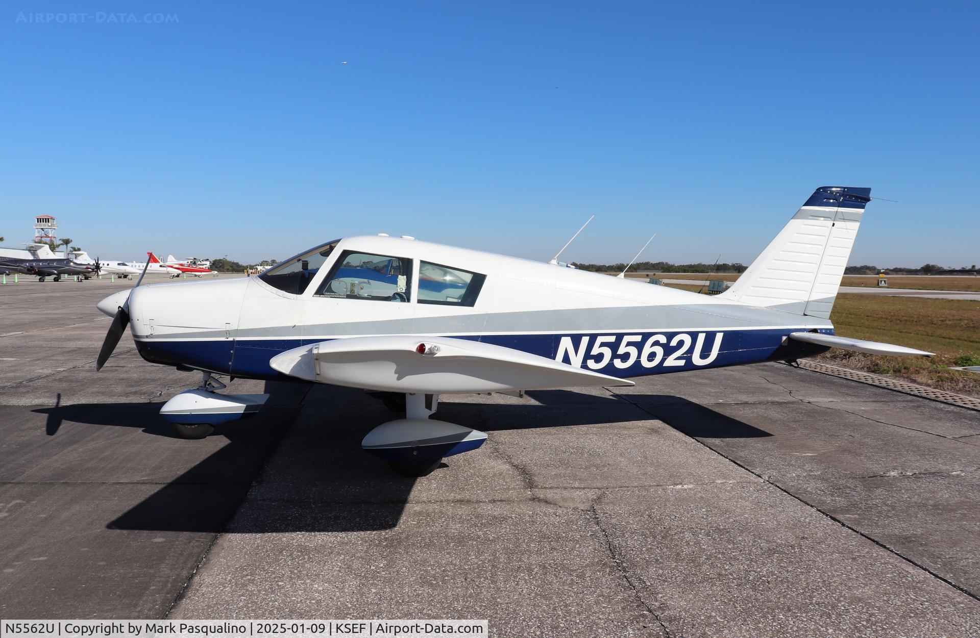 N5562U, 1969 Piper PA-28-140 C/N 28-26288, Piper PA-28-140