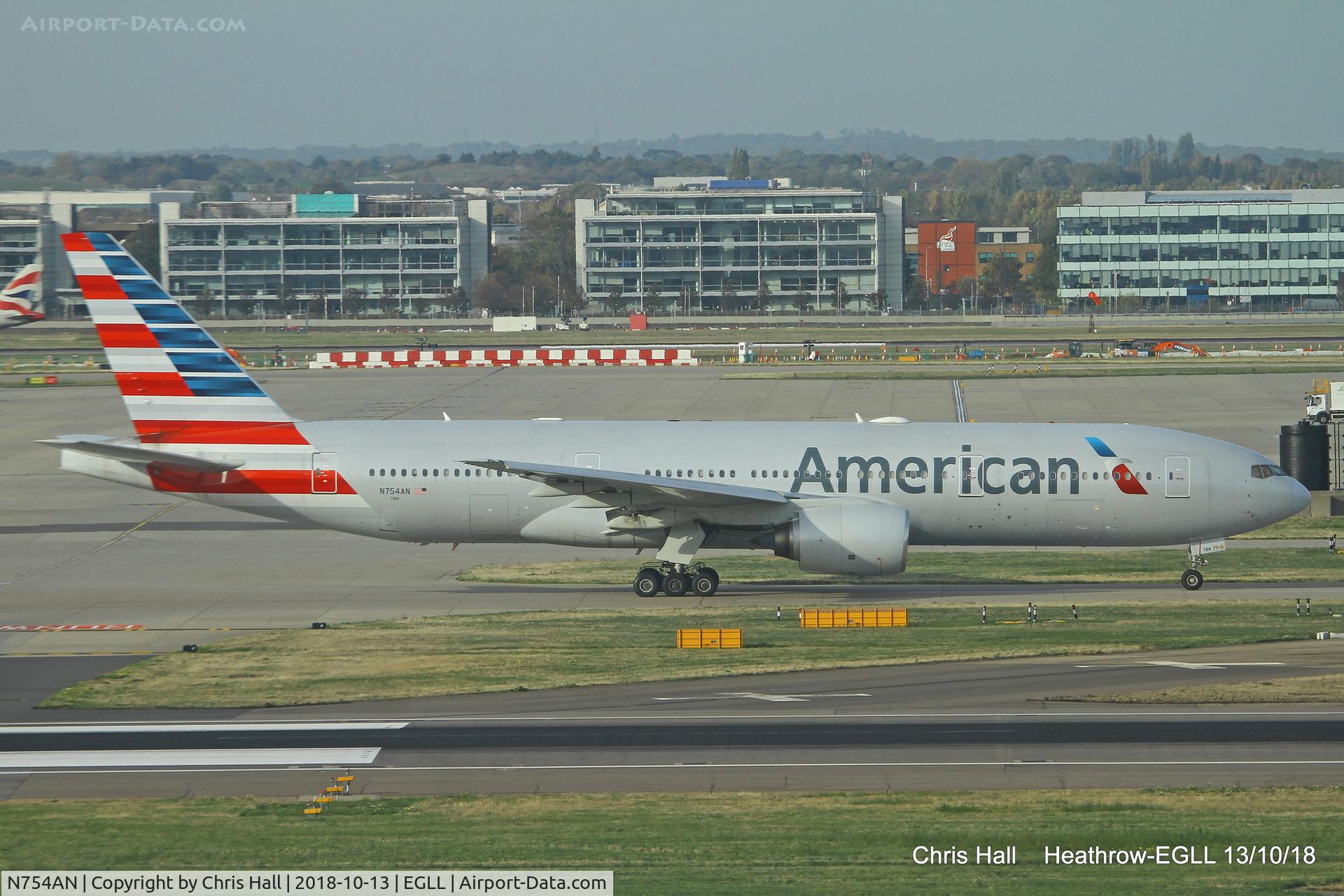 N754AN, 2001 Boeing 777-223 C/N 30262, Heathrow
