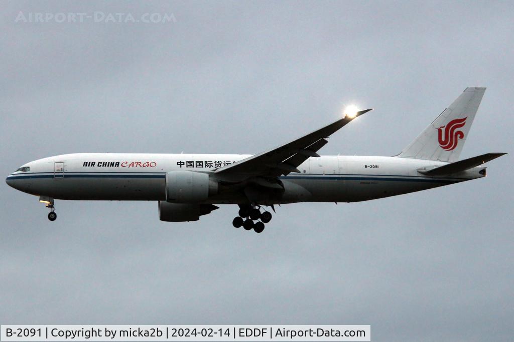 B-2091, 2014 Boeing 777-FFT C/N 44682, Landing